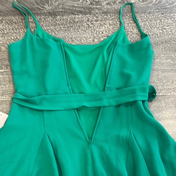 New B. Darlin Size 1/2 Vibrant Green Spaghetti Strap Mini Dress - Picture 6 of 11